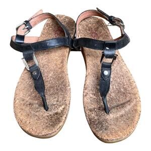 UGG Aleigh Black T-Strap Sandals Womens Size 6.0 Leather Upper Cork Footbed EUC